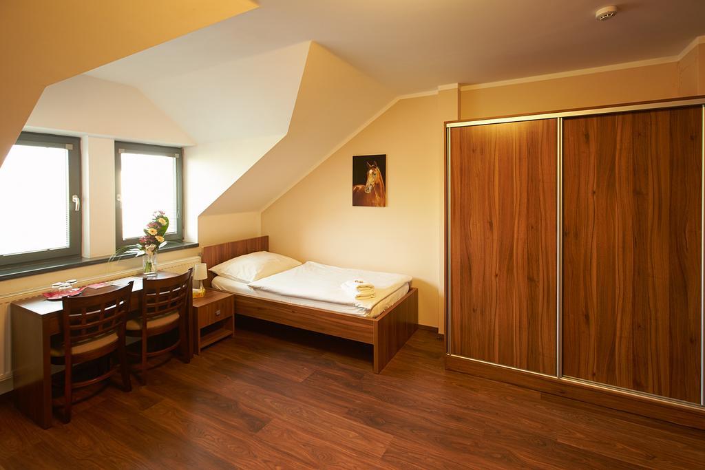 Hotel Horse Riding - Jezdecky Areal Trsice ห้อง รูปภาพ